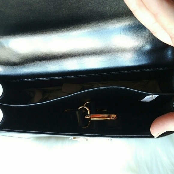 Black Fashion Shoulder Strap Bag - Picture 5 of 8